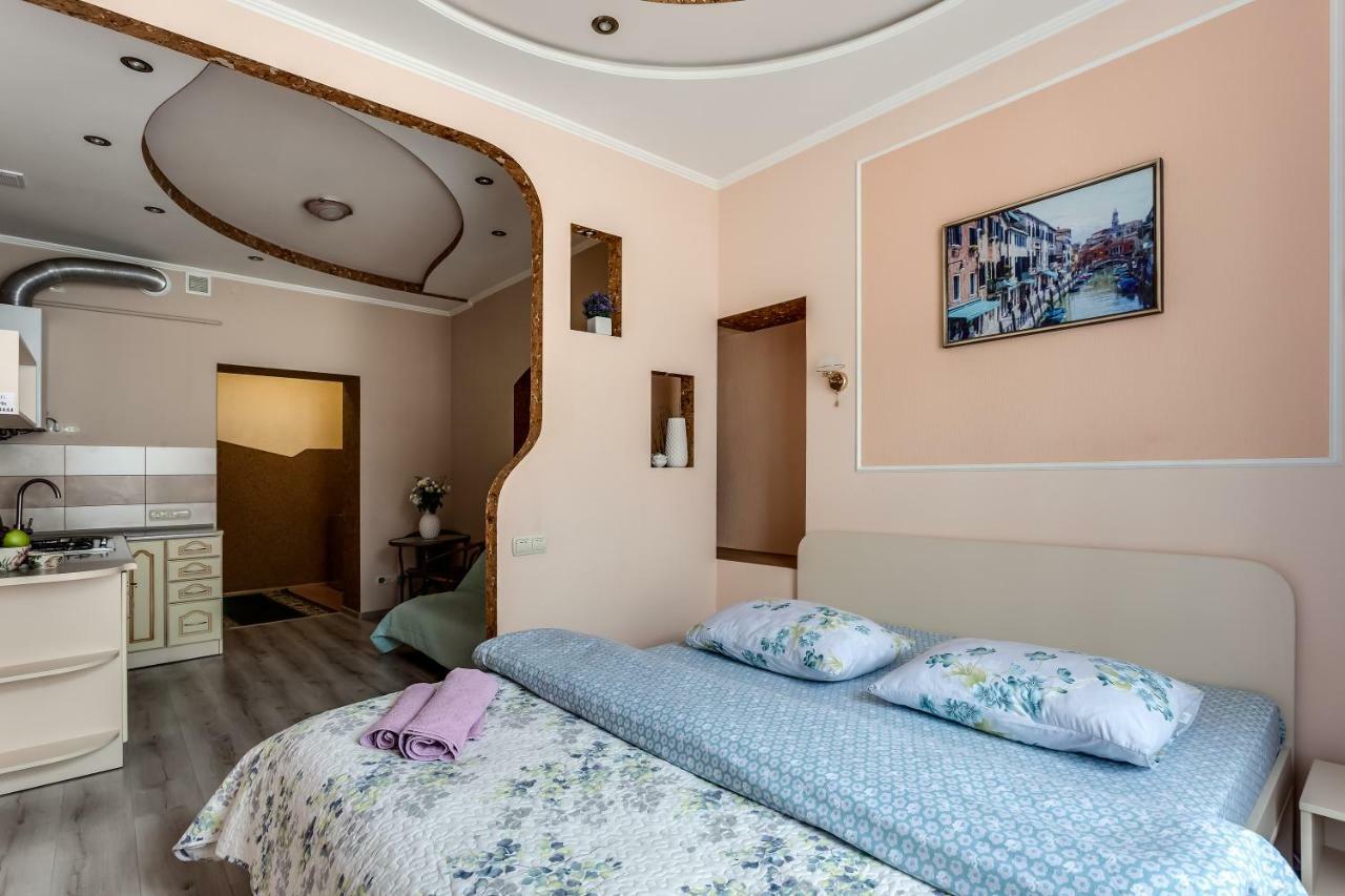 Central Apartments Rynok リヴィウ エクステリア 写真